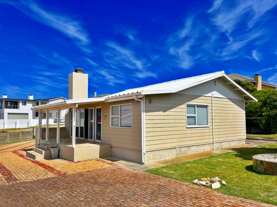 3 Bedroom Property for Sale in Struisbaai Western Cape